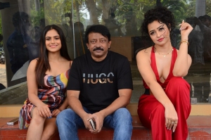 Naina Ganguly, Ram Gopal Varma, Apsara Rani @ Maa Ishtam Movie Press Meet Stills