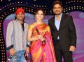 Devi Sri Prasad, Nagarjuna gives Best actress award to Tamanna for 100% Love