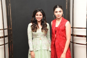 Anjali, Krithi Shetty @ Macherla Niyojakavargam Reddy Song Launch Stills