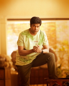 Vennela Kishore in Macherla Niyojakavargam Movie HD Images