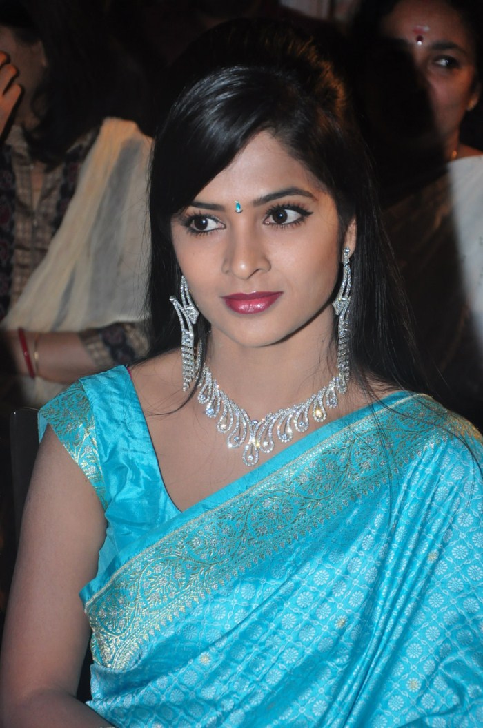 Madhumitha In Saree Veethi