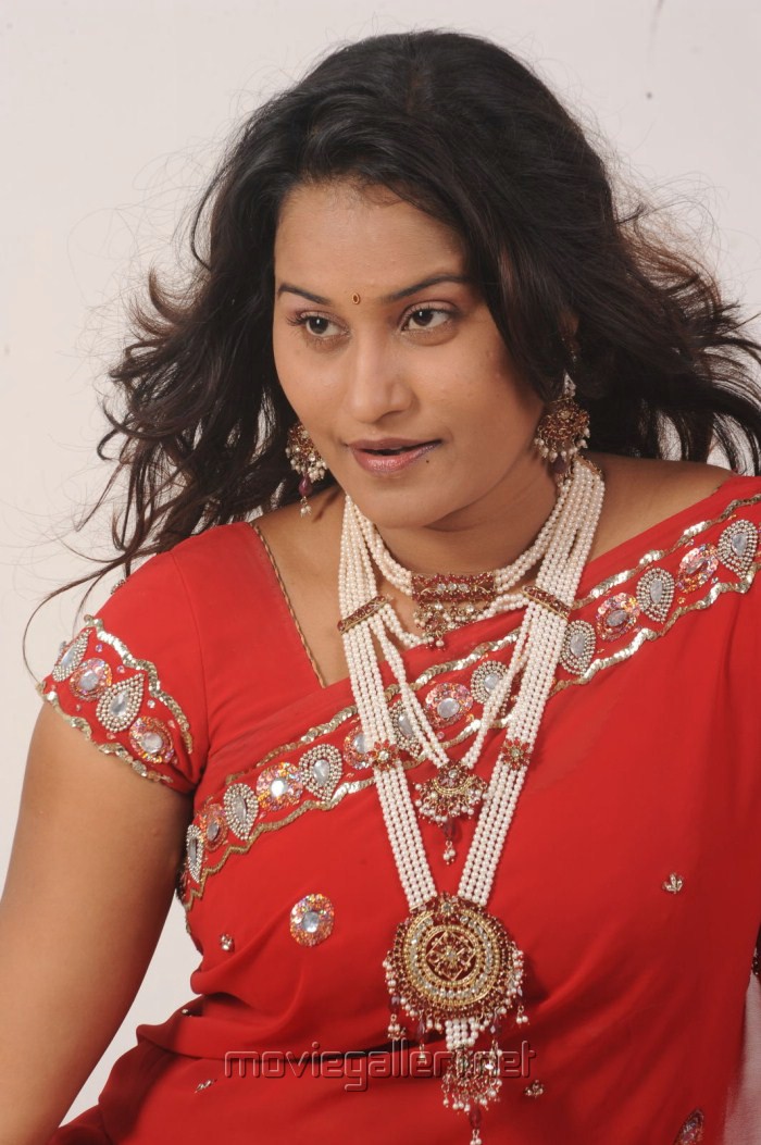 Actress Mahathi Hot Red Saree Photo Shoot Stills Movi - vrogue.co