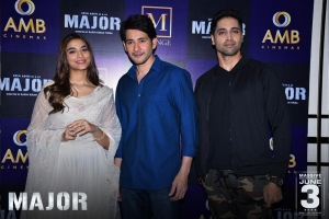 Saiee Manjrekar, Mahesh Babu, Adivi Sesh @ Major Movie Trailer Launch Stills