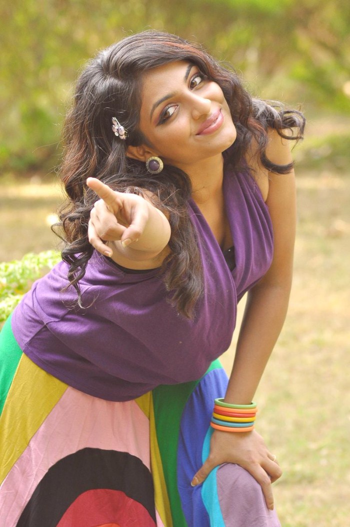 Malayalam Actress Mythili Hot Photos.
