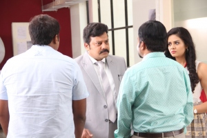 Saikumar, RP Patnaik, Sri Mukhi in Manalo Okkadu Telugu Movie Stills