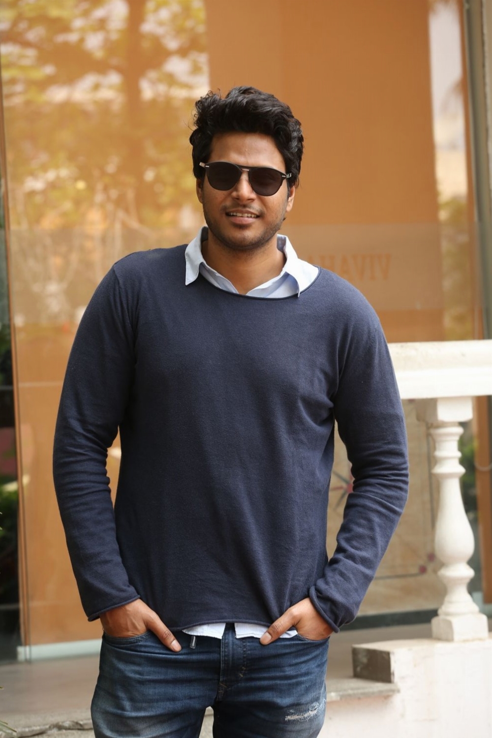 Manasuku Nachindi Hero Sundeep Kishan Interview Stills | Moviegalleri.net