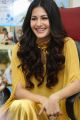 Manasuku Nachindi Actress Amyra Dastur Interview Photos