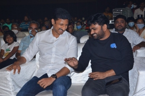 Gopichand, Maruthi @ Manchi Rojulochaie Pre-Release Event Photos