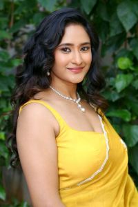 Actress Manika Chikkala Stills @ Dhandoraa Movie Opening