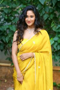 Actress Manika Chikkala Stills @ Dhandoraa Movie Launch