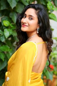 Actress Manika Chikkala Stills @ Dhandoraa Movie Launch