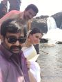 Vivek, Udhayanidhi, Hansika @ Manithan Movie On Location Photos