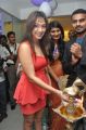 Actress Manjari Launches Naturals Salon Vijayawada Photos