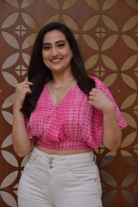 Anchor Manjusha Latest Pics @ Ari Movie Poster Launch