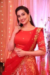 Anchor Manjusha in Red Half Saree Photos