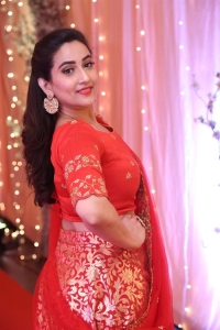 Anchor Manjusha in Red Half Saree Photos