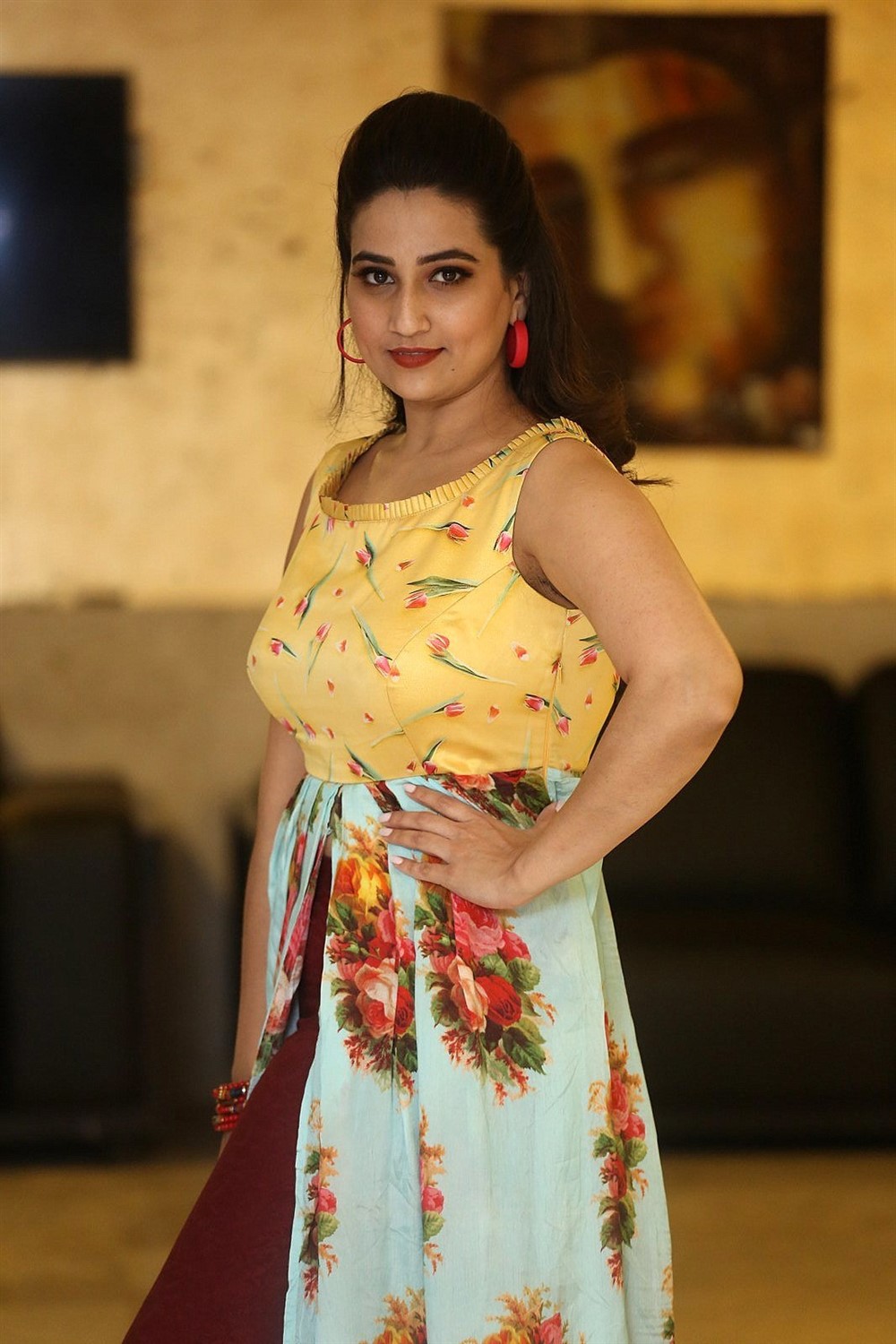 Anchor Manjusha New Photos Rdx Love Movie Pre Release