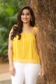 Anchor Manjusha Pictures @ Beach Road Chetan Teaser Launch