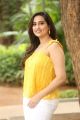 Anchor Manjusha New Pictures @ Beach Road Chetan Movie Teaser Launch