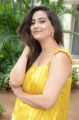 Anchor Manjusha @ Beach Road Chetan Teaser Launch Pictures