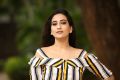 Anchor Manjusha Photos @ Savyasachi Trailer Launch