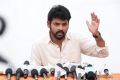 Actor Vimal @ Mannar Vagaiyara Movie Shooting Spot Press Meet Photos