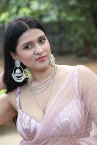 Actress Mannara Chopra Saree Images @ Thiragabadara Saami Teaser Launch