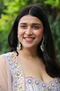 Actress Mannara Chopra Stills @ Tiragabadara Saami Movie Success Meet