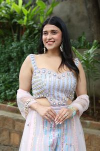 Actress Mannara Chopra Stills @ Tiragabadara Saami Movie Success Meet