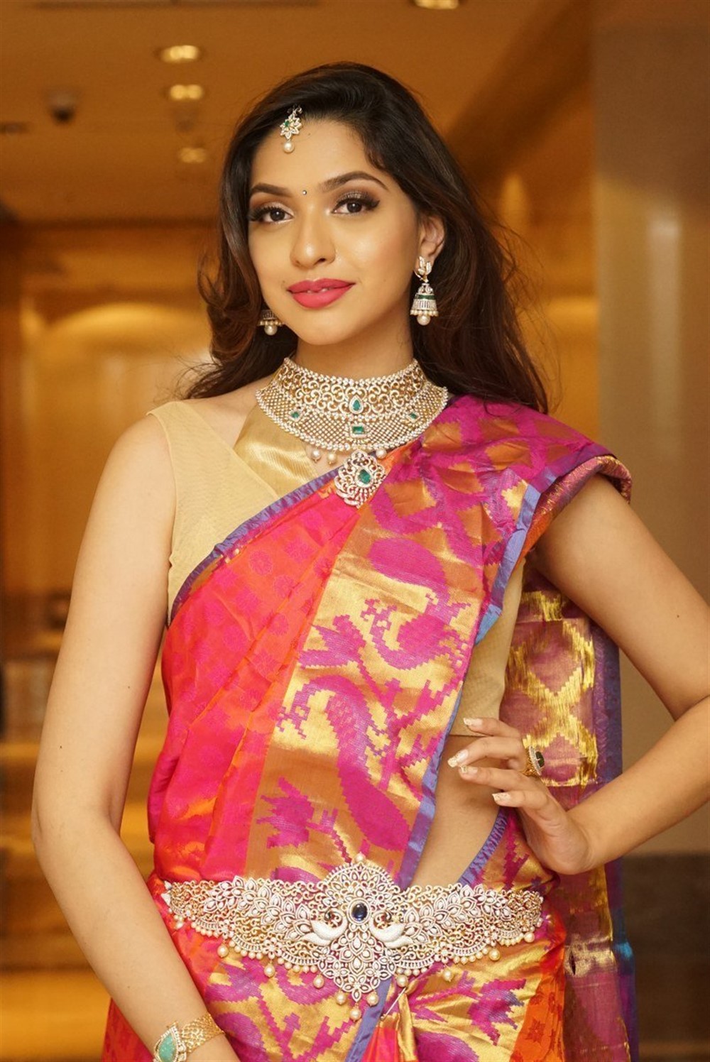 https://moviegalleri.net/wp-content/gallery/mannat-singh-in-silk-saree-photos/model-mannat-singh-in-silk-saree-photos-5dfab0b.jpg