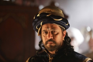 Arjun Sarja as Ananthan in Maraikayar Movie HD Images