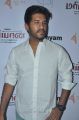 Vijay Yesudas at Mariyaan Movie Premiere Show Stills