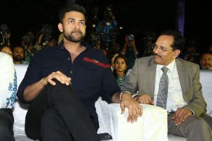 Varun Tej, Dr.Aarem Reddy @ Masthu Shades Unnai Ra Pre Release Event Stills