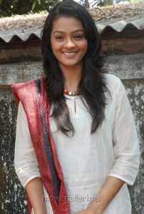 Actress Gayathri at Mathappu Movie Launch Stills