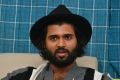 Vijay Deverakonda Pictures @ Meeku Maathrame Chepta Interview