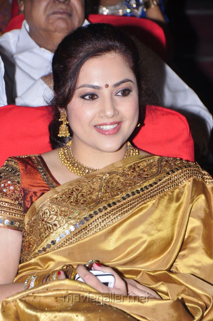Actress Meena in Silk Saree Photos.