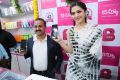 Mehreen Pirzada launches B New Mobile Store at Hindupur Photos