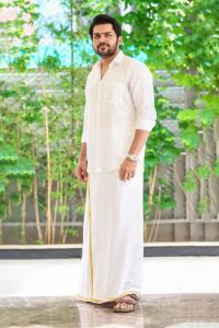 Actor Karthi in Meiyazhagan Movie HD Images