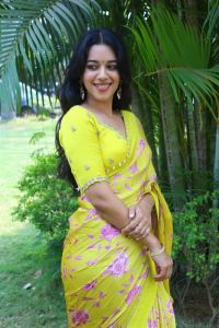 Actress Mirnalini Ravi Pics @ Love Guru Press Meet