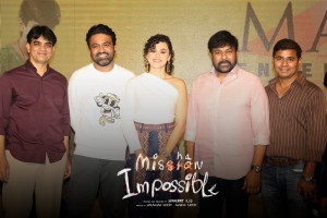 Niranjan Reddy, Swaroop RSJ, Taapsee Pannu, Chiranjeevi, Rahul Yadav Nakka @ Mishan Impossible Pre Release Stills