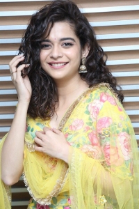 Ori Devuda Movie Actress Mithila Palkar Stills