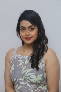 Actress Mokksha Stills @ Neethone Nenu Press Meet