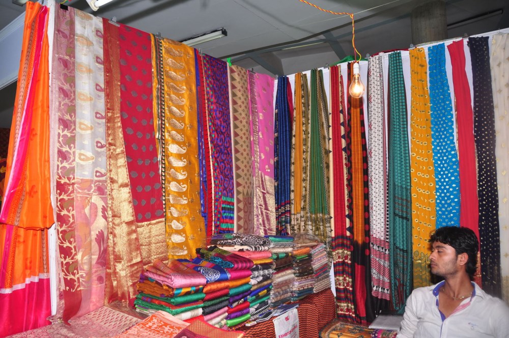 Mokshita launches Silk of India Exhibition cum Sale Photos ...
