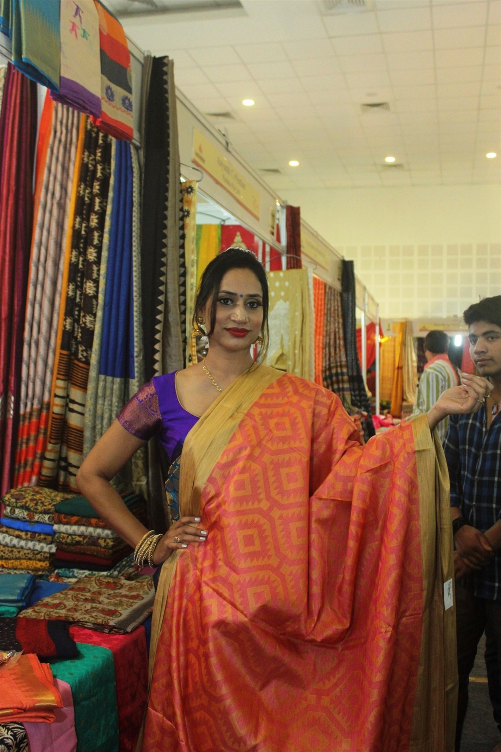 Mrs Goa Samiksha Launches Silk India Expo At Goa Graced By 