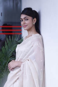 Sita Ramam Movie Heroine Mrunal Thakur Saree Pics