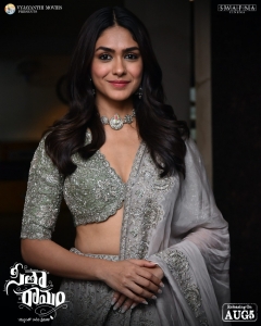 Actress Mrunal Thakur Images @ Sita Ramam Pre Release