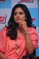Tamil Actress Nadhiya Latest Photos Stills Pictures