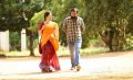 Anjali, Sasikumar in Nadodigal 2 Movie Images HD