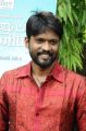 Actor Sounthara Raja @ Nalanum Nandhiniyum Movie Press Show Stills