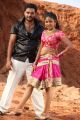 Sanjeev, Maneeshajit in Nanbargal Kavanathirku Hot Stills